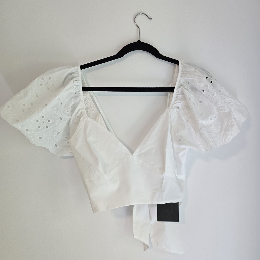 En Saison White Eyelet Puff Sleeve Bow Top